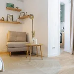 Διαμέρισμα Lunaria Near National Arena & Mega Mall Βουκουρέστι