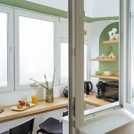 Lunaria Near National Arena&mega Mall Apartamento