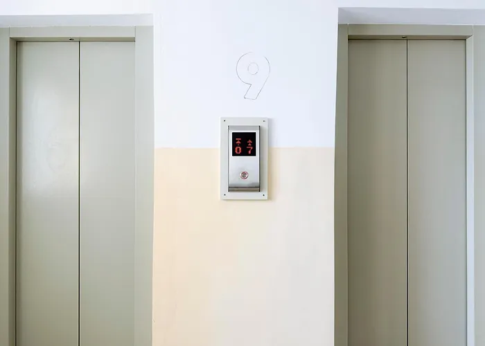 Lunaria Near National Arena & Mega Mall * Bucarest