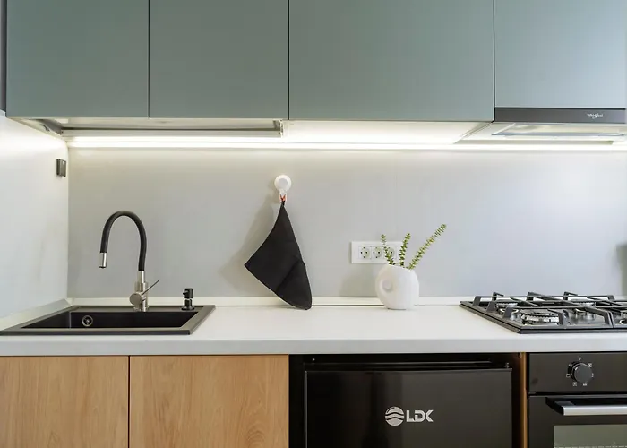 Lunaria Near National Arena&mega Mall Apartamento *